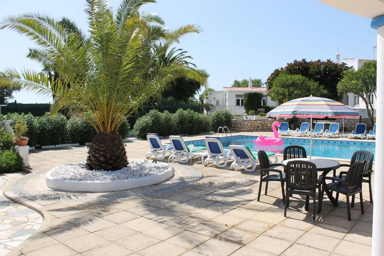 Casa Beachcomber Le Jardin Des Arts Lagos