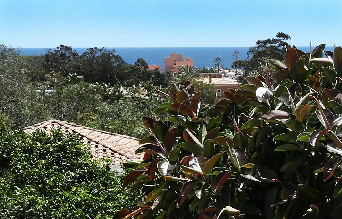 Casa Beachcomber Le Jardin Des Arts Lagos 0*,
